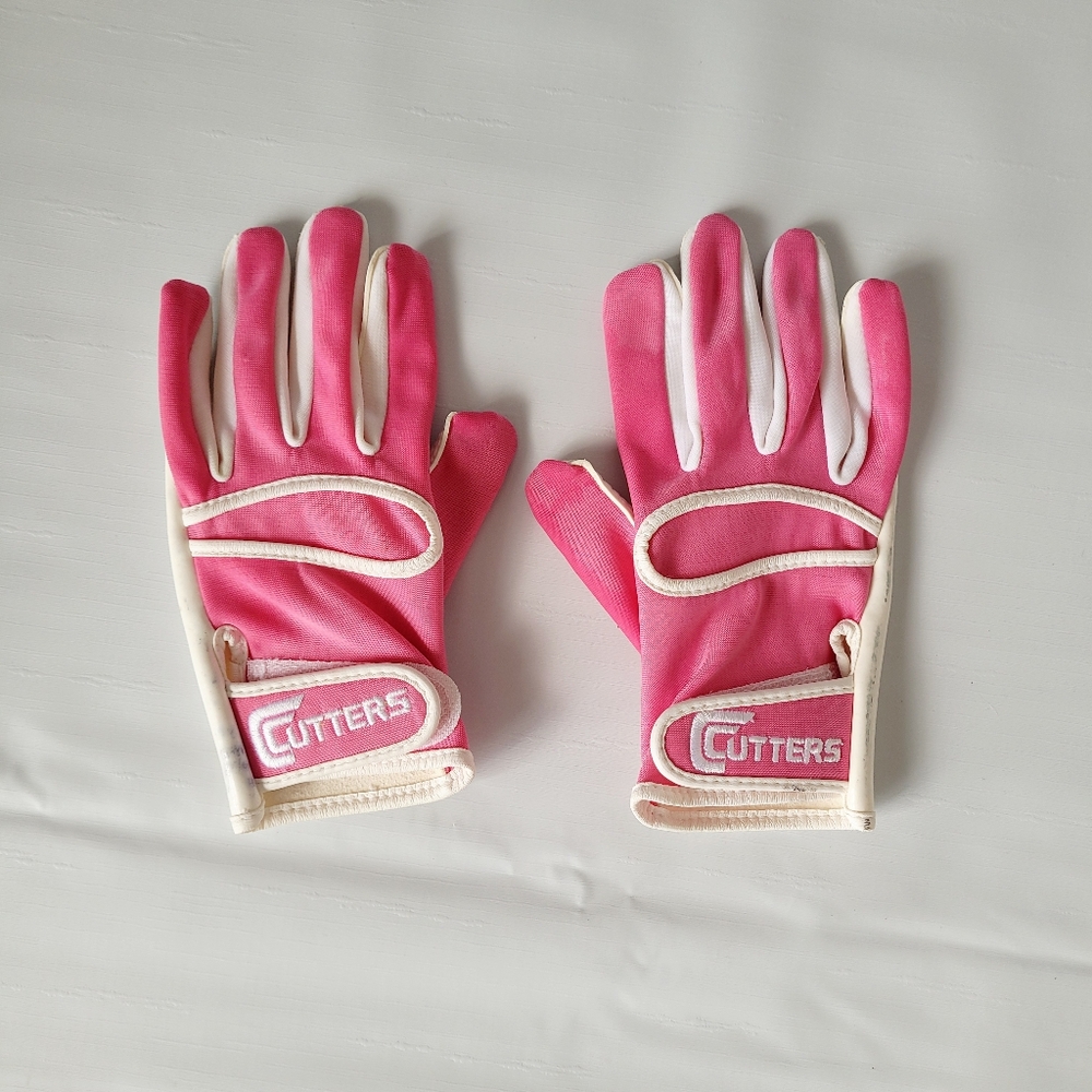 Cutters Football Gloves - Pink (Size YL)